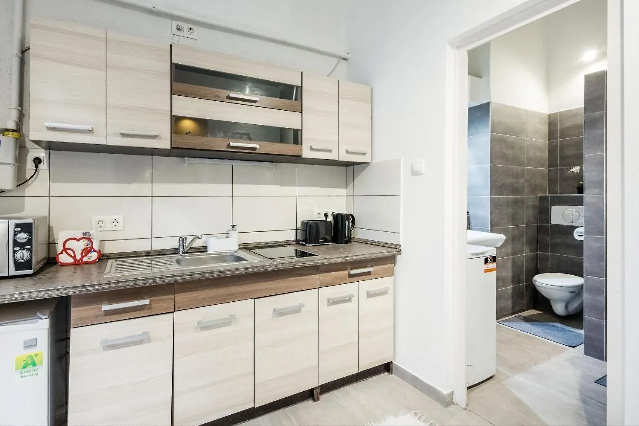 Akacfa 27-2 Center Apartment With Aircon Budapest Ungarn