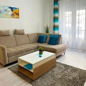  Appartement Asboth Taylor