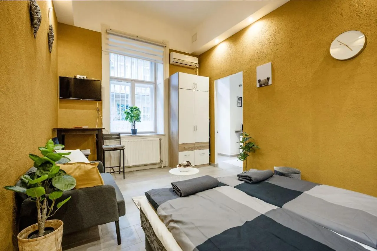 Akacfa 27-2 Center Apartment With Aircon Budapeste